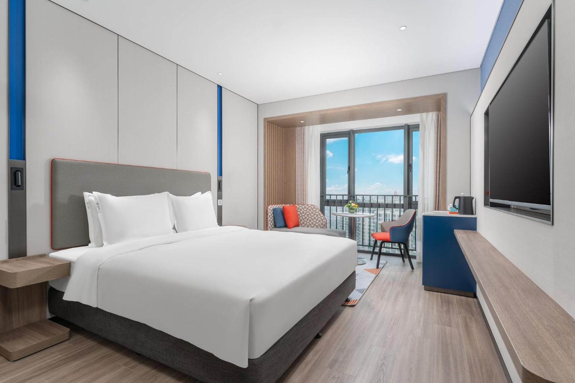 Holiday Inn Express Guangzhou Panyu Dashi By Ihg Exterior photo