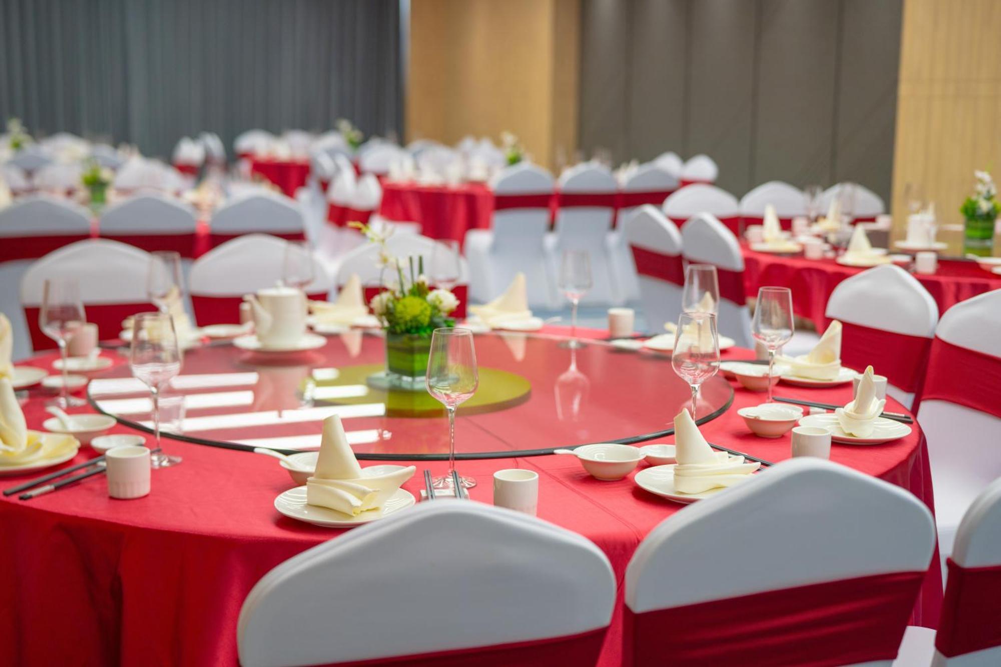Holiday Inn Express Guangzhou Panyu Dashi By Ihg Exterior photo